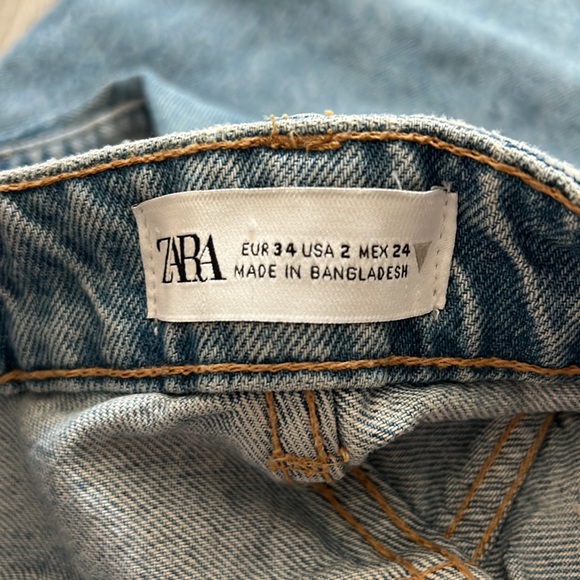 Zara Wide Leg Cropped Jeans - Picture 2 of 4